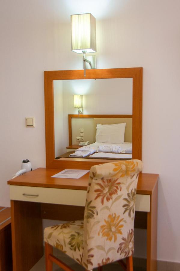 Riviera Perdika Hotel מראה חיצוני תמונה