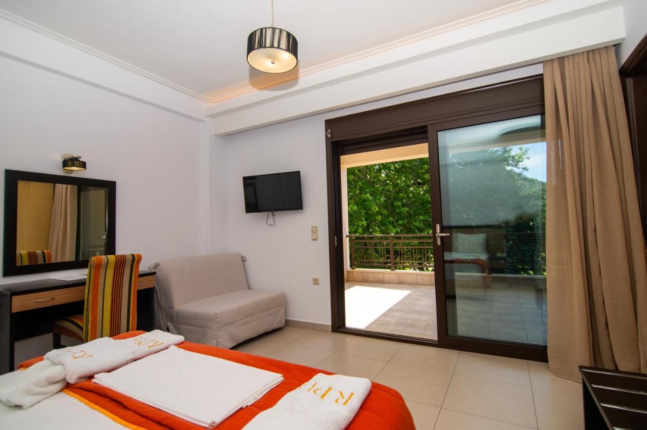 Riviera Perdika Hotel מראה חיצוני תמונה